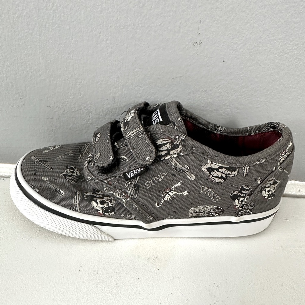 Boys Vans Toddler size 9.5